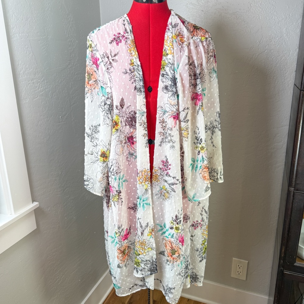 Torrid White Floral Swiss Dot Sheer Kimono Cardigan Cover Up Plus Size 1X